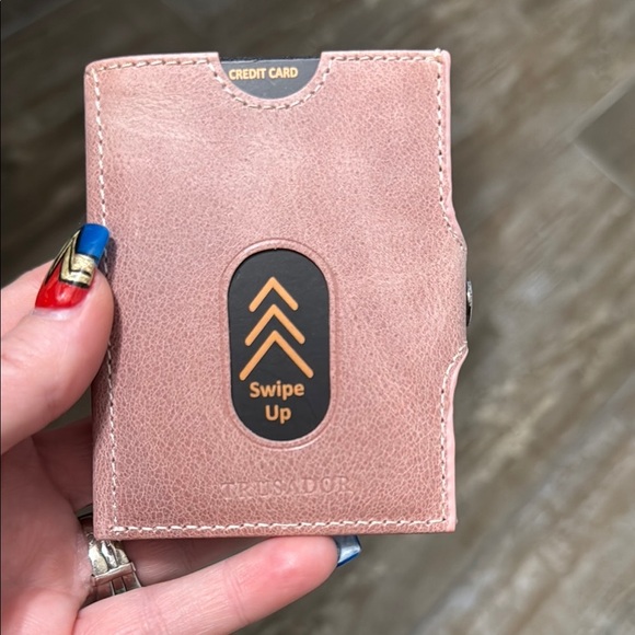 Trudador The Valencia Pink Leather Wallet - Picture 5 of 11